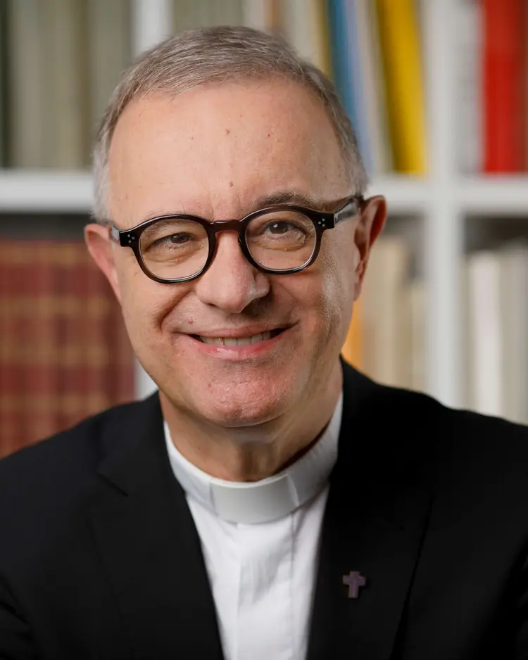 Landesbischof Dr. h. c. Frank Otfried July hat Gäste aus aller Welt zur ersten ökumenischen Viste nach Württemberg eingeladen.