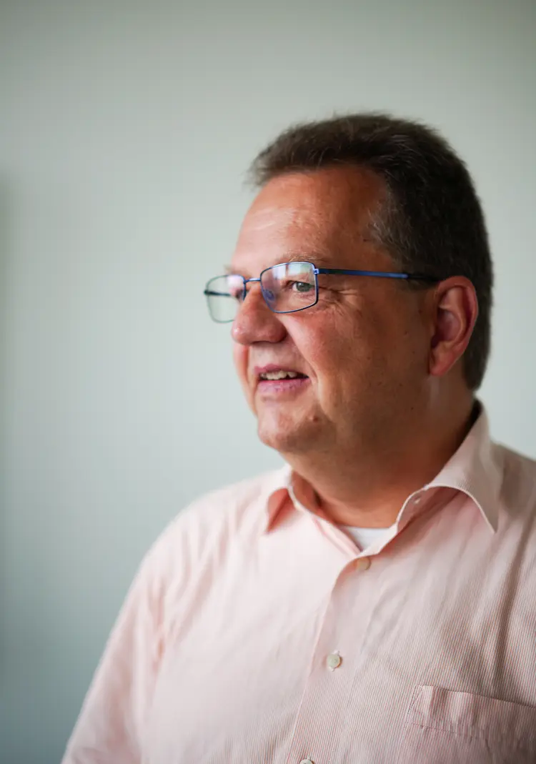Dr. Uwe Gräbe