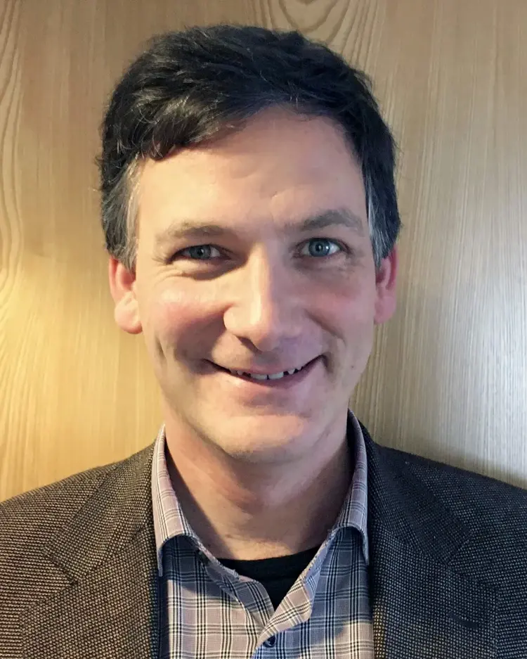 Pfarrer Dr. Til Elbe-Seiffart (45) ist Pfarrer und im Evangelischen Oberkirchenrat im Referat Theologie, Kirche und Gesellschaft tätig.