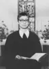 Pfarrerin Heide Kast im Talar 1971