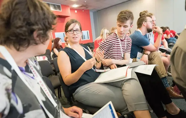 Lea Schlenker im Gespräch