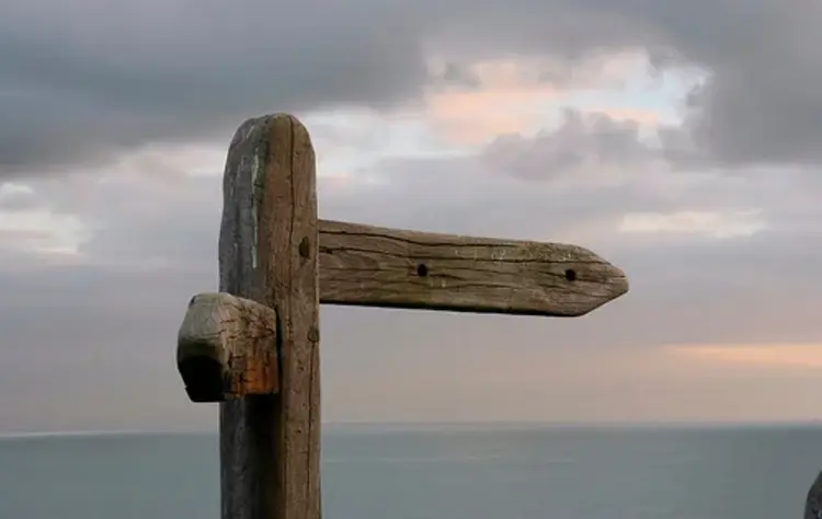 Es gelte bei allen Entscheidungen, „den Schutz des Lebens, der Umwelt sowie Gerechtigkeit, Frieden und Menschenrechte weltweit und für zukünftige Generationen als ethische Maßstäbe“ zugrunde zu legen, fordern die Umweltbeauftragten sowie die Beauftragten des kirchlichen Entwicklungsdienstes.