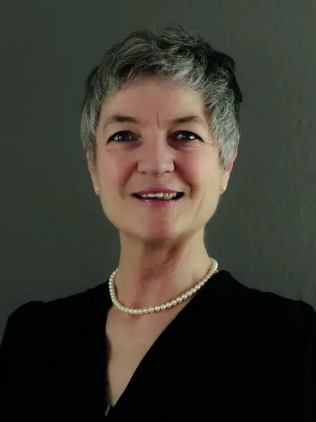 Oberkirchenrätin Carmen Rivuzumwami Carmen Rivuzumwami, Bildungsdezernentin der Landeskirche