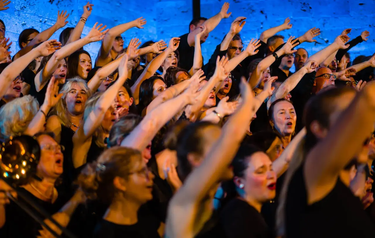 Am Freitag, 29. November, ist Uraufführung von „Songs from Messiah" in der Version des Stuttgarter Chors „Gospel im Osten“.