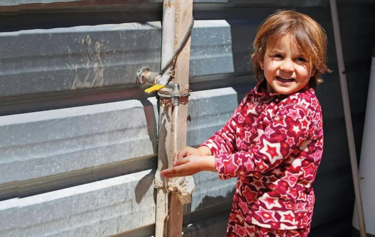 In den Einsatzgebieten der Entwicklungs- und Nothilfeprogramme des LWB ist die Lage weiter angespannt.