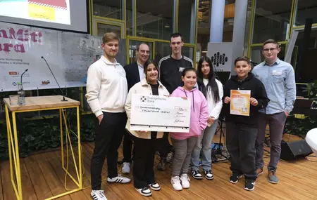 Mit dem Projekt „Talentzone Zirkus“ entwickelten sechs junge Erwachsene der Apis-Gemeinde in Stuttgart mit Kindern ein Zirkus-Programm.