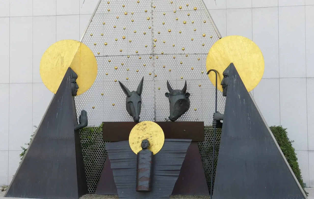 Bis zum 24. Dezember öffnen wir täglich ein Türchen des EKD-Adventskalenders. Das Thema: „Heimat“.