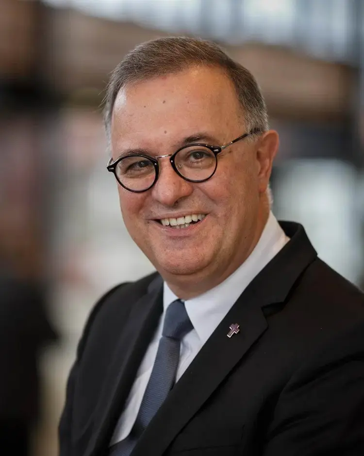 Landesbischof Frank Otfried July