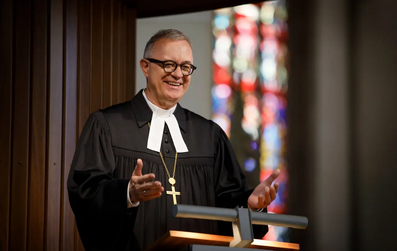 Landesbischof Dr. h. c. Frank Otfried July.