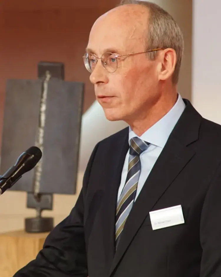 Oberkirchenrat Dr. Michael Frisch.