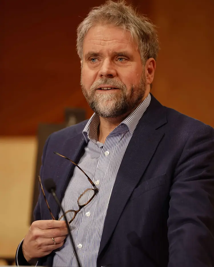 Prof. Dr. Martin Plümicke