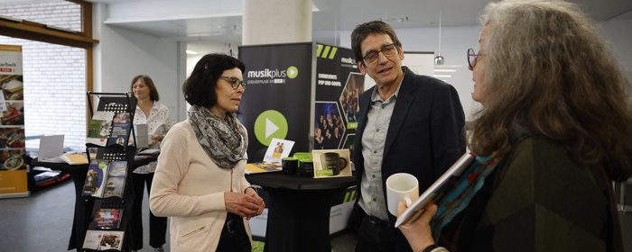 Kirche Voll Musik - Markt der Möglichkeiten