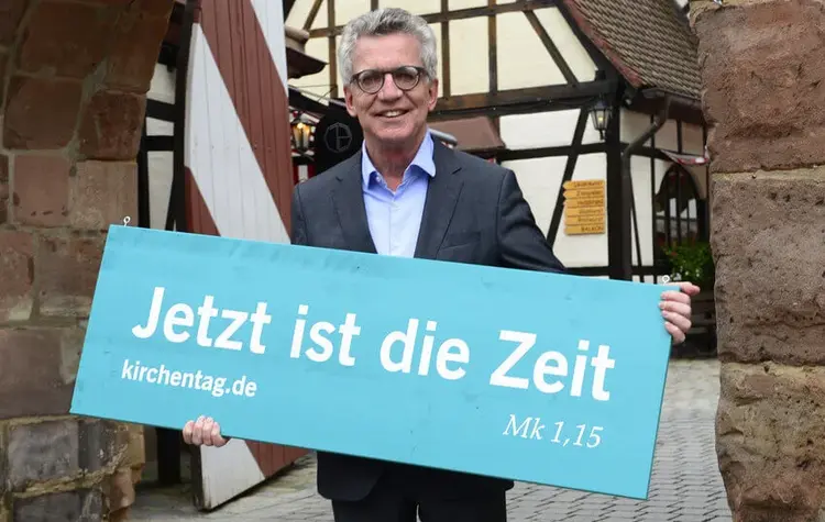 Der frühere Innenminister Thomas de Maizière wurde zum Präsidenten des Deutschen Evangelischen Kirchentags gewählt.