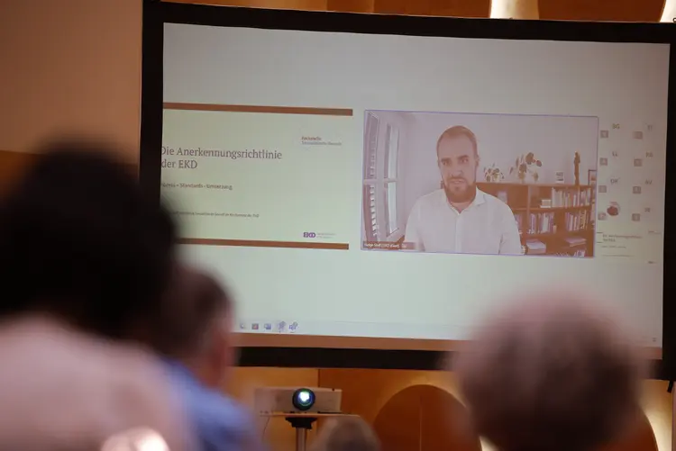 Sommertagung der württembergischen evangelischen Landessynode im Hospitalhof.