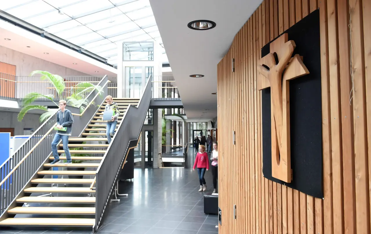 Das Ev. Lichtenstern-Gymnasium bietet vier Fachprofile und ein diakonisches Profil.
