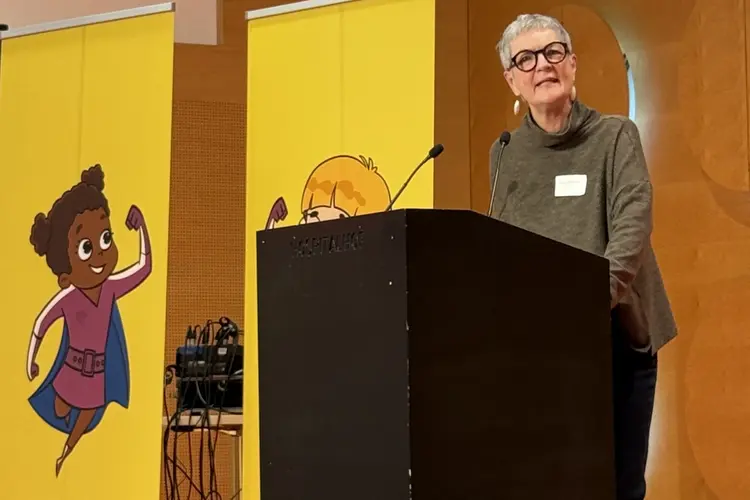 Oberkirchenrätin Carmen Rivuzumwami