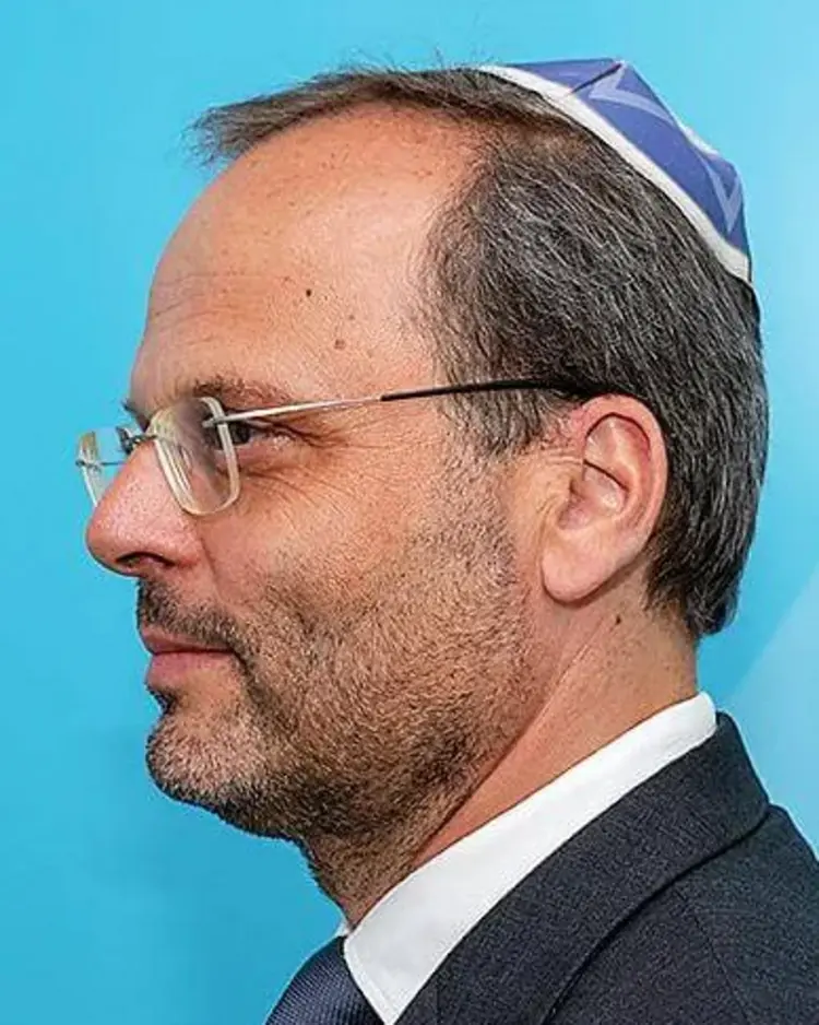 Felix Klein, Antisemitismusbeauftragter der Bundesregierung, ruft zum Tragen der Kippa auf - als Zeichen der Solidarität mit den Juden.