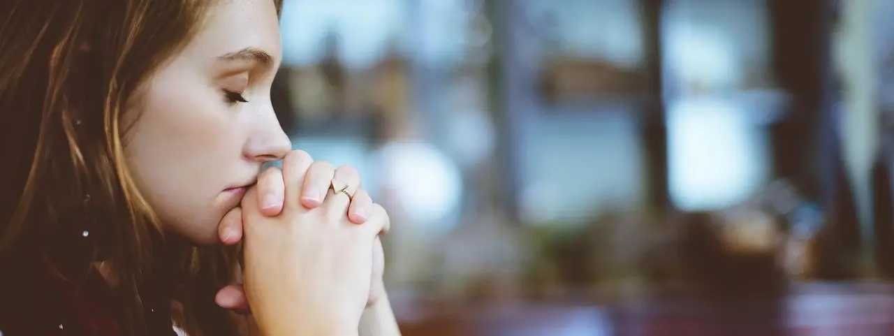 Mensch Warten Beten Frau Meditation Gebet