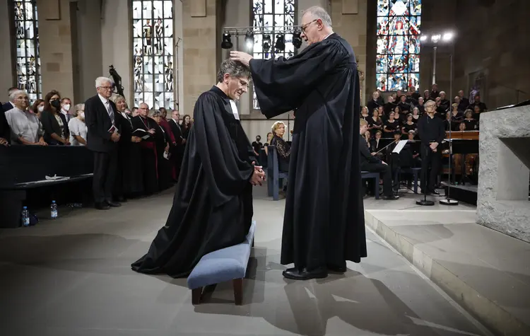 Gottesdienst und Festakt zur Verabschiedung von Landesbischof Frank Otfried July und Amtseinfhrung von Ernst-Wilhelm Gohl.