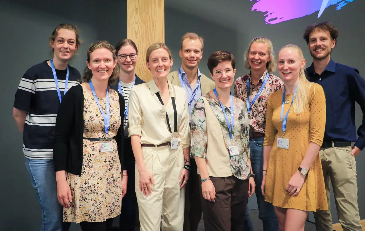 Die Jugendvorversammlung in Wisla Malinka arbeitete vor Beginn der Vollversammlung an einer „youth Message“ für die Vollversammlung. Zu dieser Gruppe gehören auch Vikarin Charlotte Horn und Theologiestudent Janek Schröder (mittig im Bild) aus Württemberg.